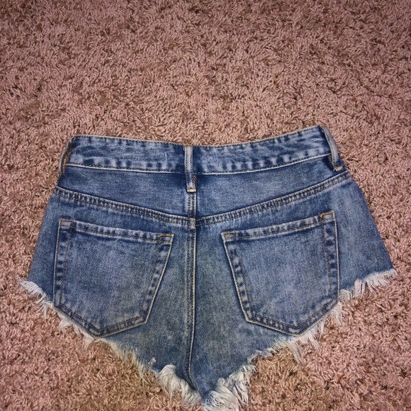 PacSun Jean Shorts - Picture 2 of 3